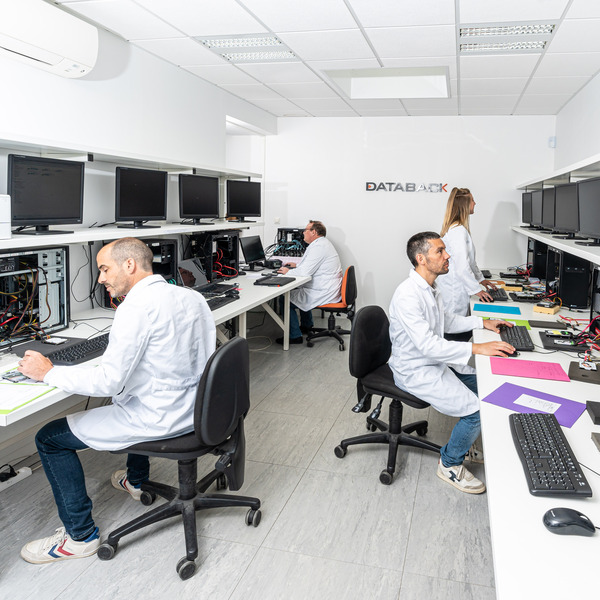 Vous pouvez découvrir le système raid de Databack